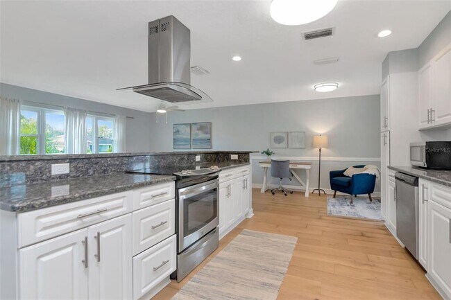 Building Photo - 4712 114th St N