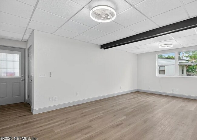 Building Photo - 1850 Harvester St