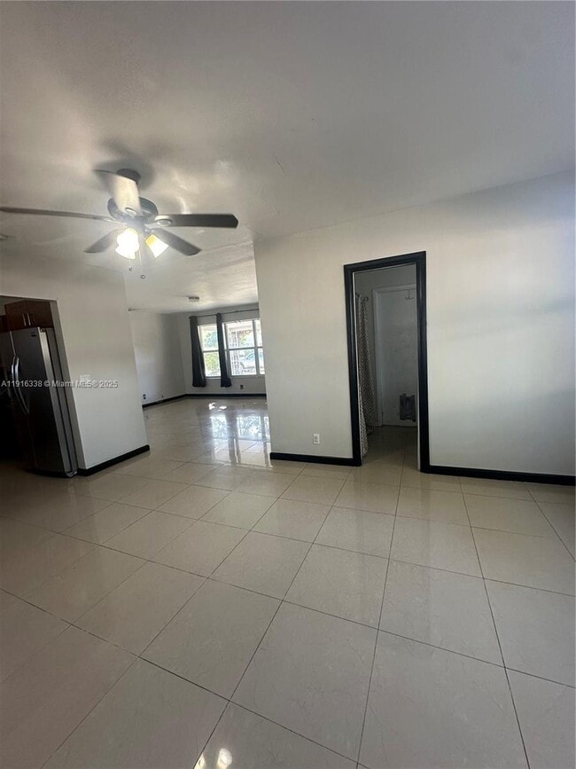 Building Photo - 2421 N 57th Terrace