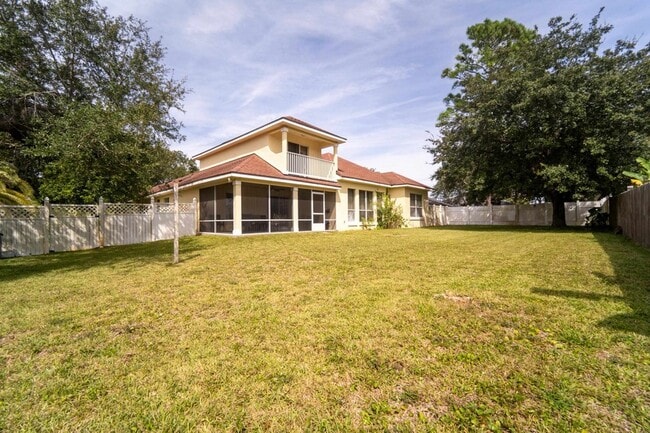 Building Photo - 109 Bilbao Dr