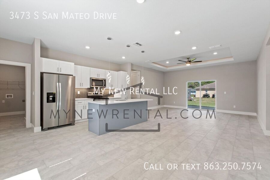 Building Photo - 3473 S San Mateo Dr