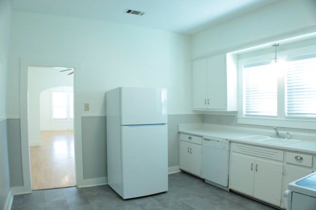 Building Photo - SUMMERDALE COTTAGE