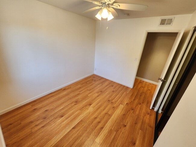 Building Photo - 1502 Rock Glen Ave