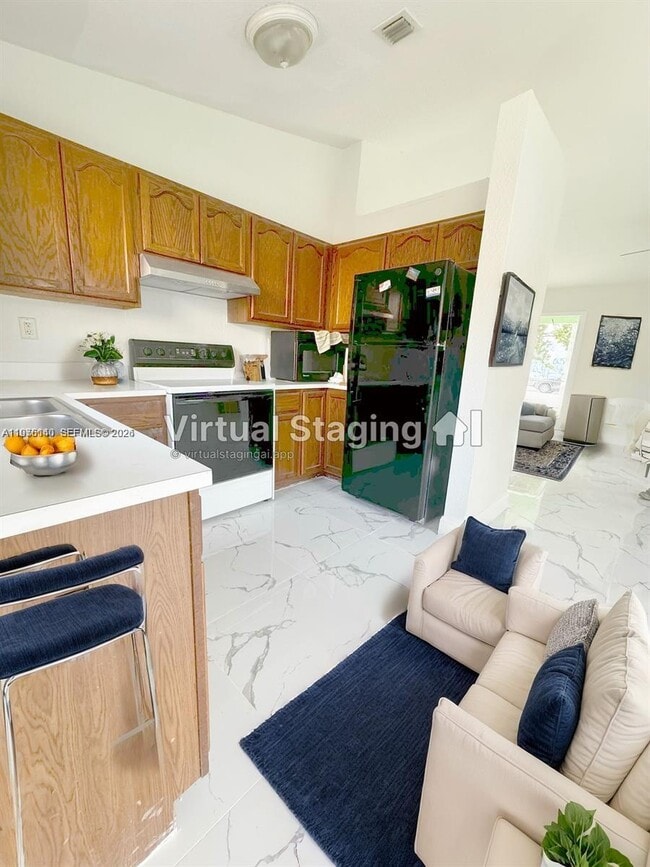 Building Photo - 1858 NW 1st Pl