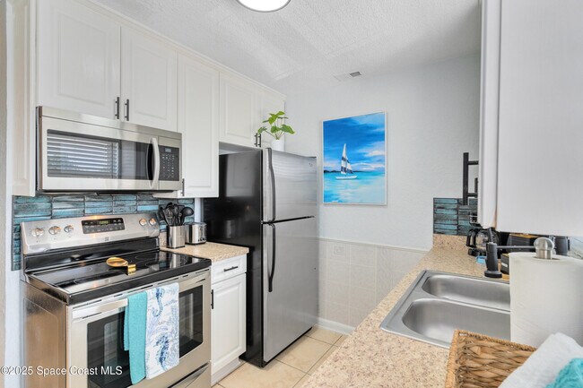 Building Photo - 1029 Park Dr