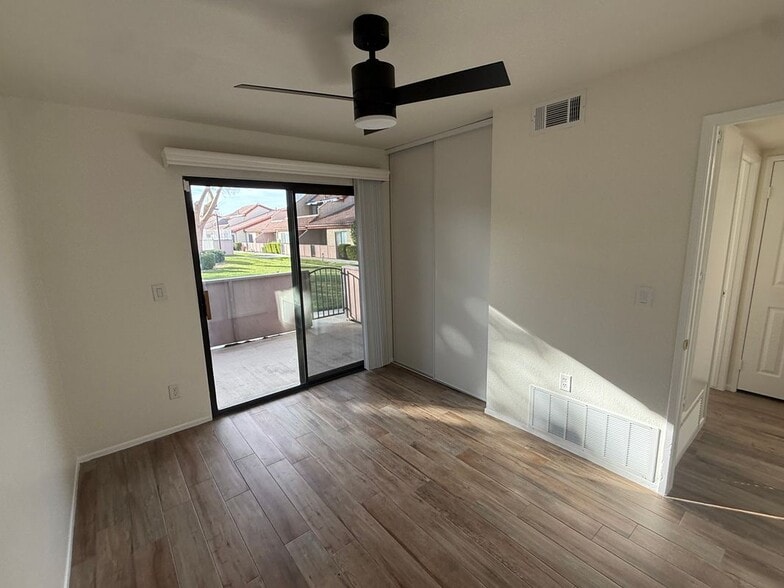 Building Photo - 43334 32nd St W