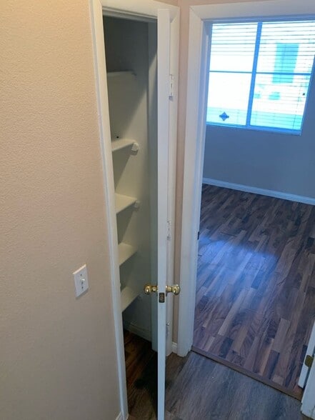 Building Photo - 1205 Simms Ave