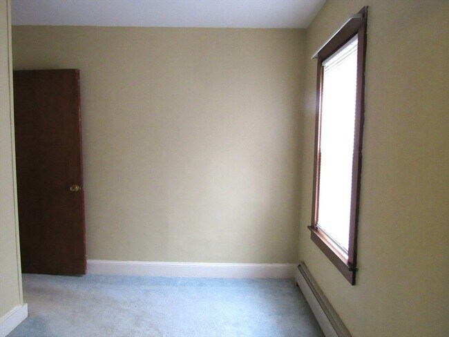 Building Photo - 5 Cherry St Ct