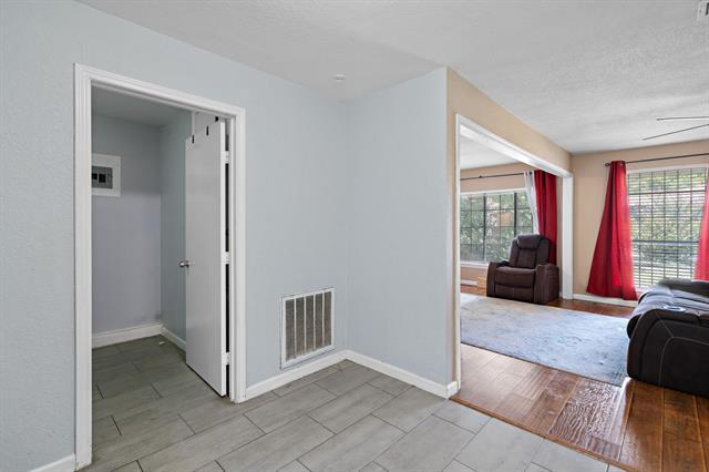 Building Photo - 3734 Olney Ct