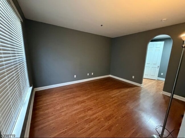 Building Photo - 225 Windmill Ct