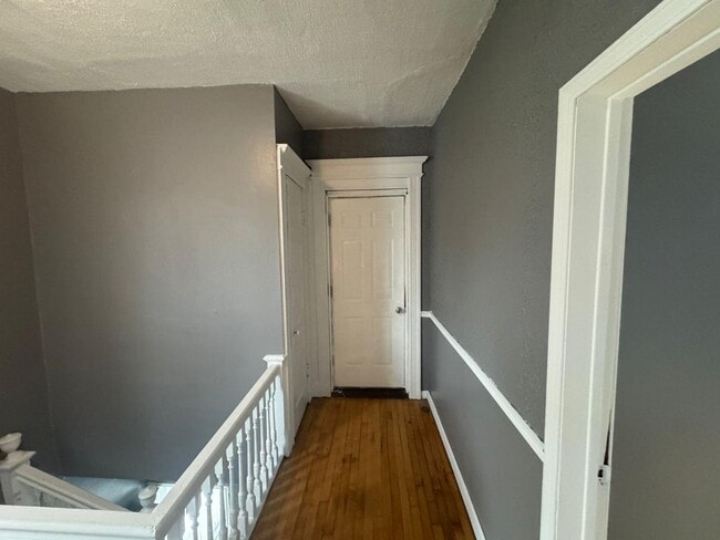 Building Photo - 125 Caroline Ave