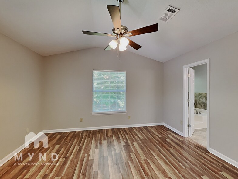 Building Photo - 206 Brandon Ridge Cir