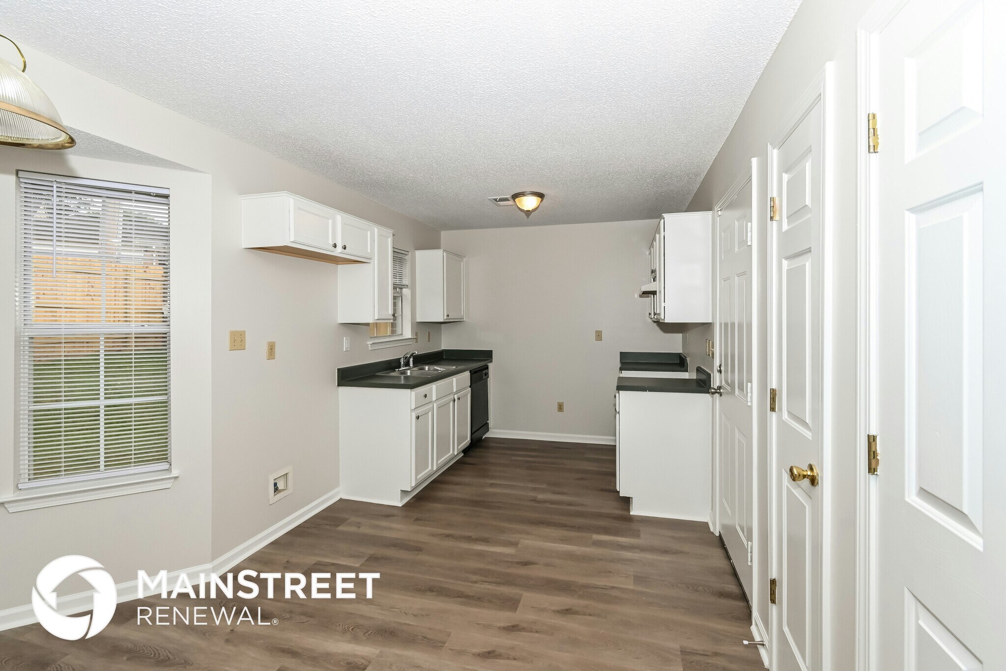Building Photo - 1053 Scofield Dr