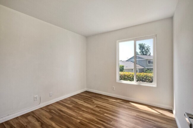 Building Photo - Encinitas 3 Bedroom/2 Bath Condo!