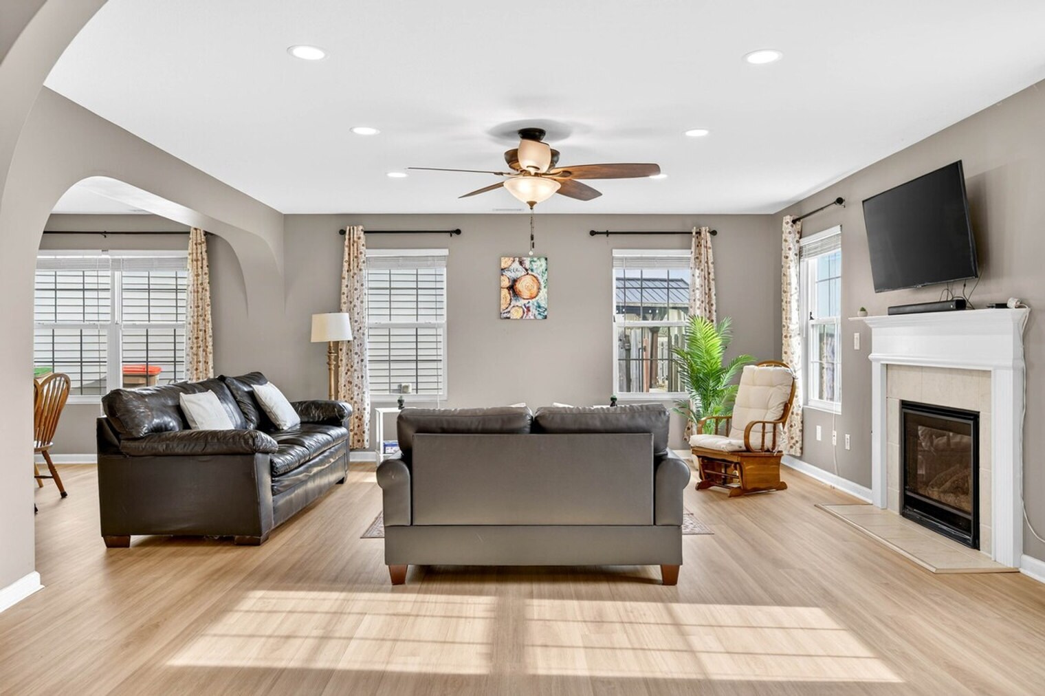 Building Photo - 1961 Creek Bank Dr