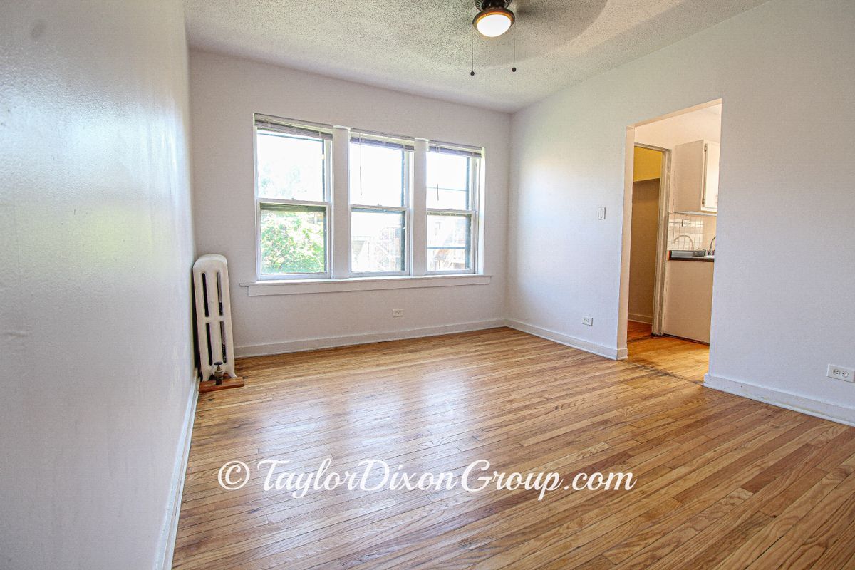 Building Photo - 7147 S Constance Ave
