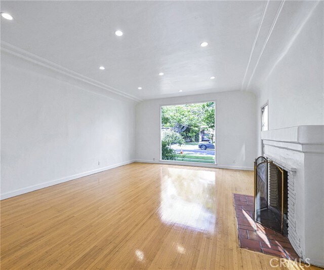 Building Photo - 1119 S Crescent Heights Blvd