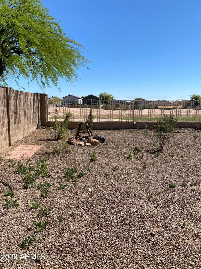 Building Photo - 24035 N Desert Dr