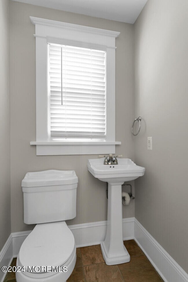 Building Photo - 164 Fair Haven Rd