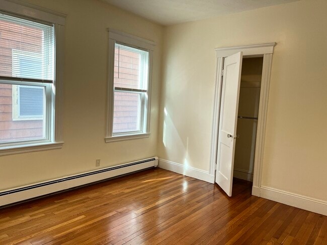 Building Photo - 31 Cutler St