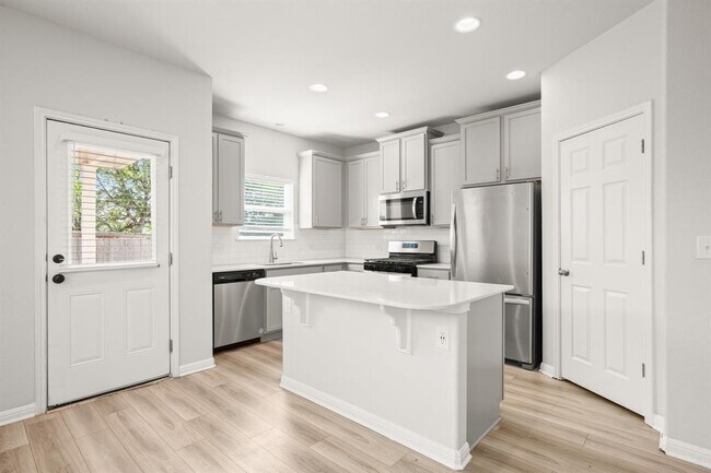 Building Photo - 11107 Sentinel Dr