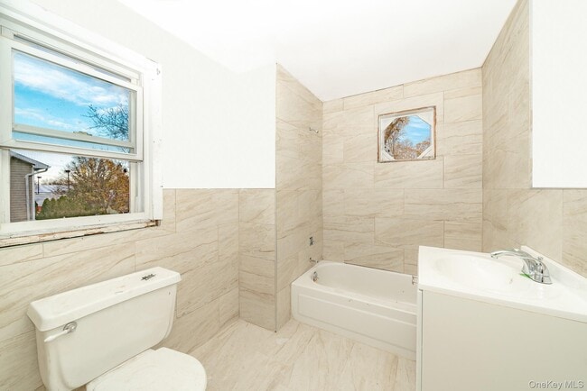 Building Photo - 22 Gotham Ave