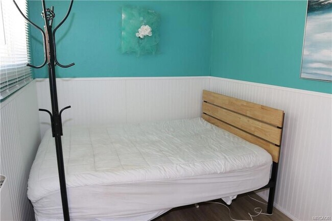 Building Photo - 854 Cienega Rd