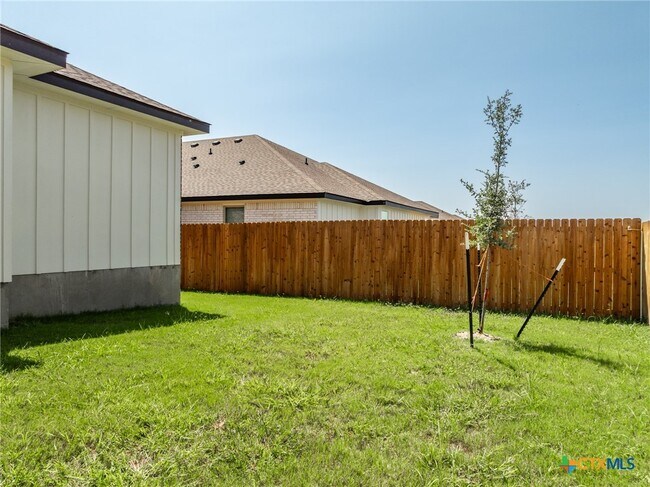 Building Photo - 5107 Rose Petal Ct