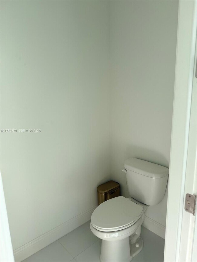 Building Photo - 11460 SW Pietra Wy