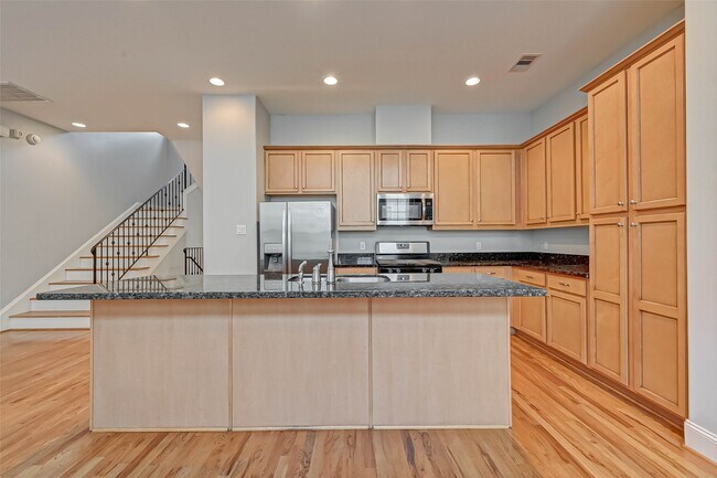 Building Photo - 2906 Leeland St