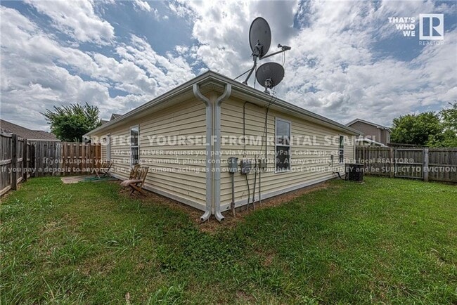 Building Photo - 1155 S Craftsman St