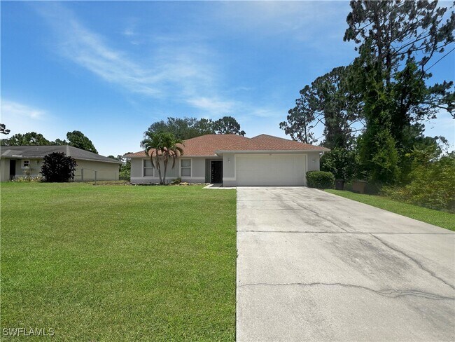 Building Photo - 731 Da Vinci Ave S