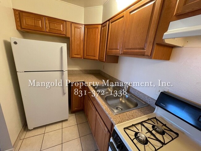 Building Photo - Beautiful Condo Located At Ocean Forest Condominiums - ALL UTILITIES INCLUDED- Access to Pool, Sa...