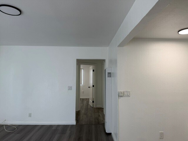 Building Photo - 448 W 87th St