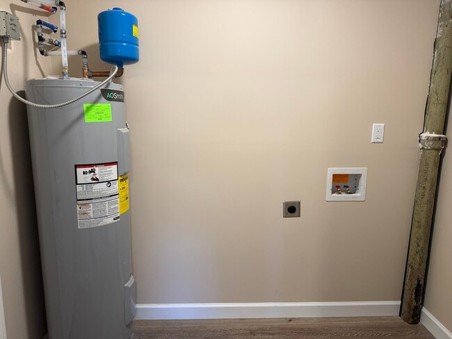 Building Photo - 532 Old Stage Rd