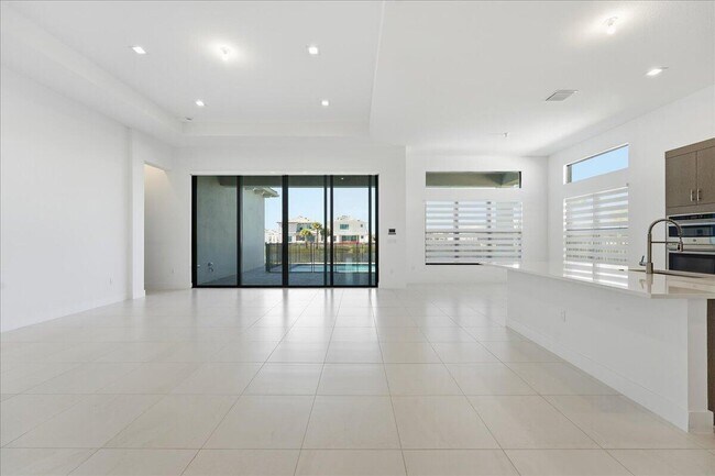 Building Photo - 9971 Migration Pt