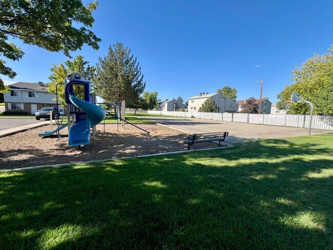Building Photo - 2676 Ridgeland Park Dr