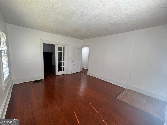 Building Photo - 415 Hopkins St SW