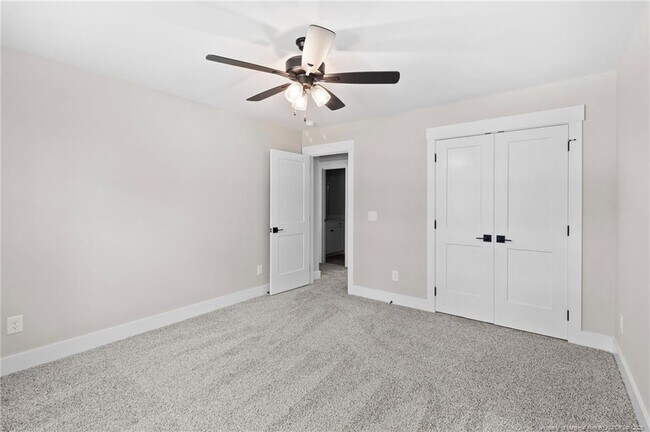 Building Photo - 22 S Shamrock Dr