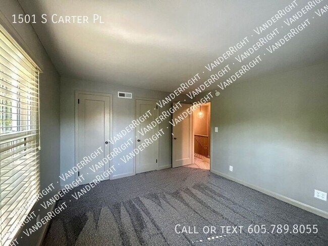 Building Photo - 1501 S Carter Pl