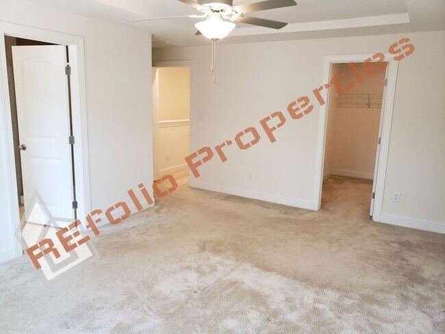 Building Photo - Elegant 3 Bedroom 2.5 Bath 1-Car Garage To...