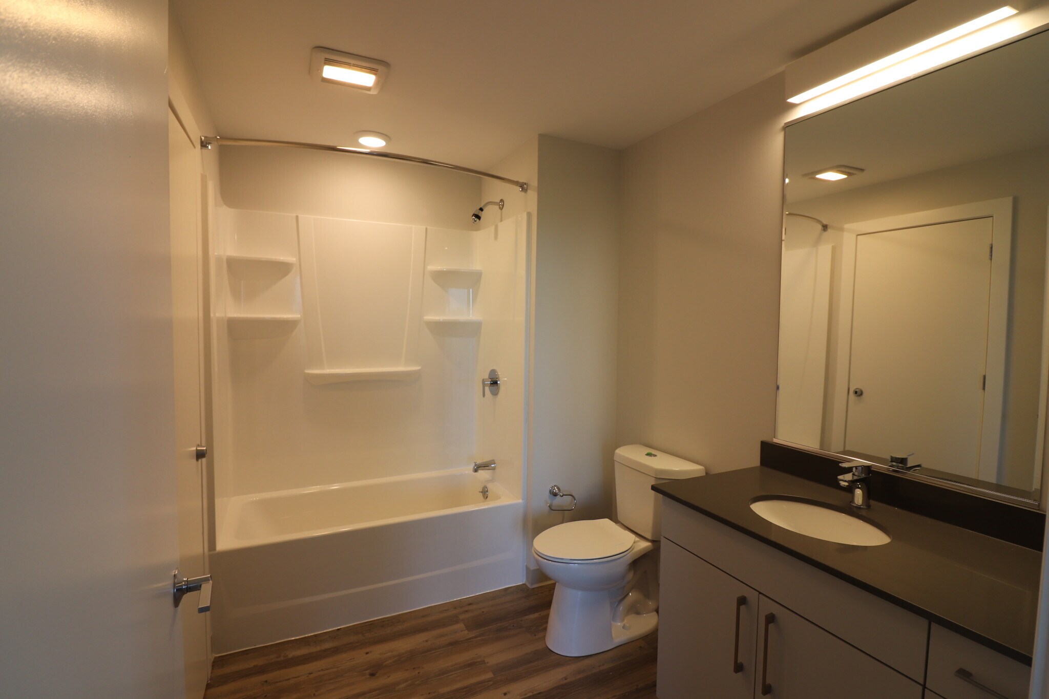 Building Photo - 162 Washington St