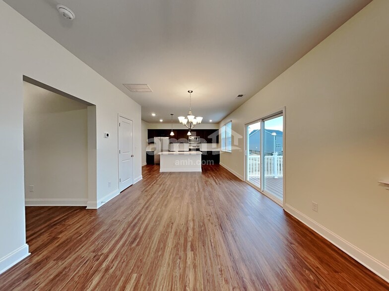 Building Photo - 127 Alaina Ct