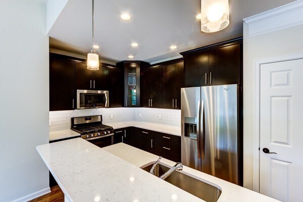 Building Photo - 1008 Bradish Ln