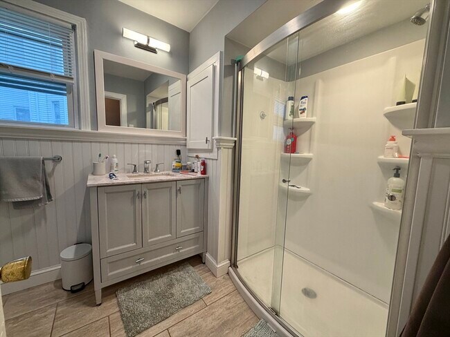 Building Photo - 42 Court St