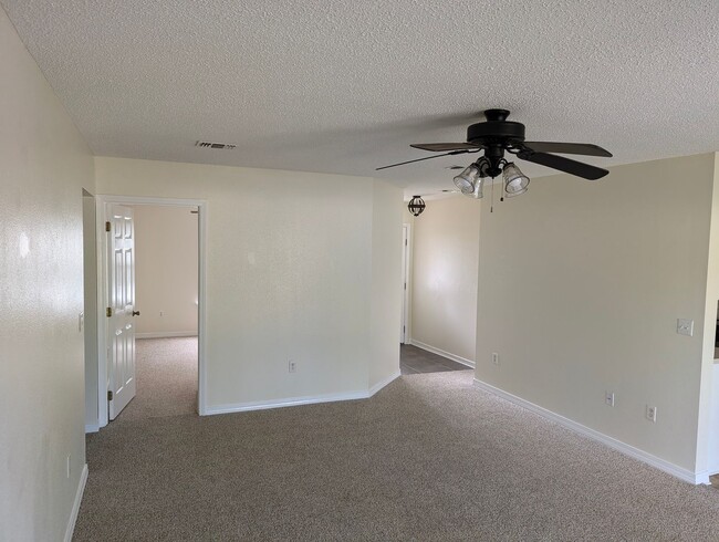 Building Photo - Updated 4-Bedroom Home on a Quiet Street — 1,695 sq ft, Large Garage — Now Accepting Applications