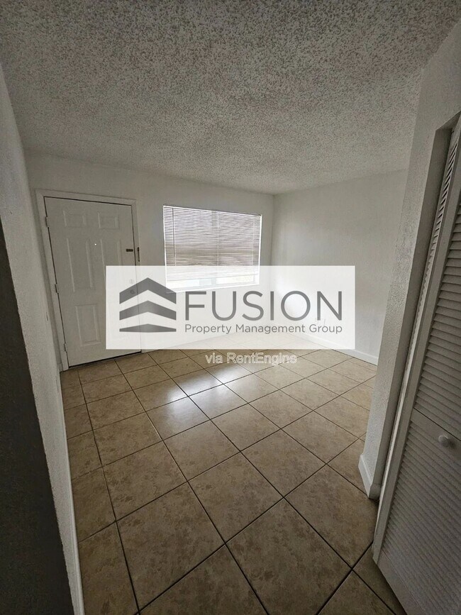 Building Photo - 400 NW 65th Ave