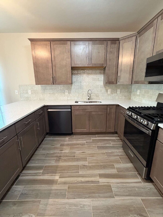 Building Photo - 3 Bed 2 Bath in NW OKC