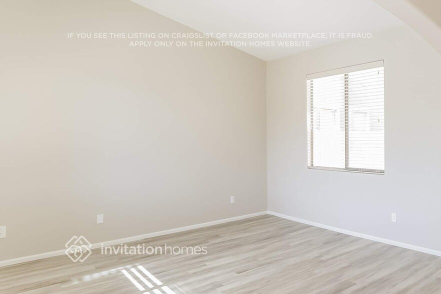 Building Photo - 4216 S 104th Ln