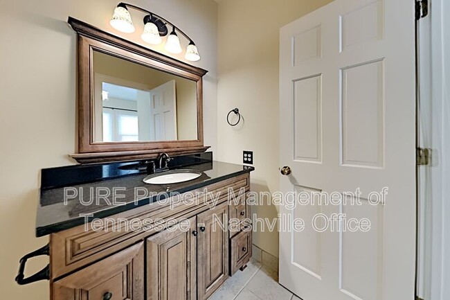 Building Photo - 344 Ardsley Pl